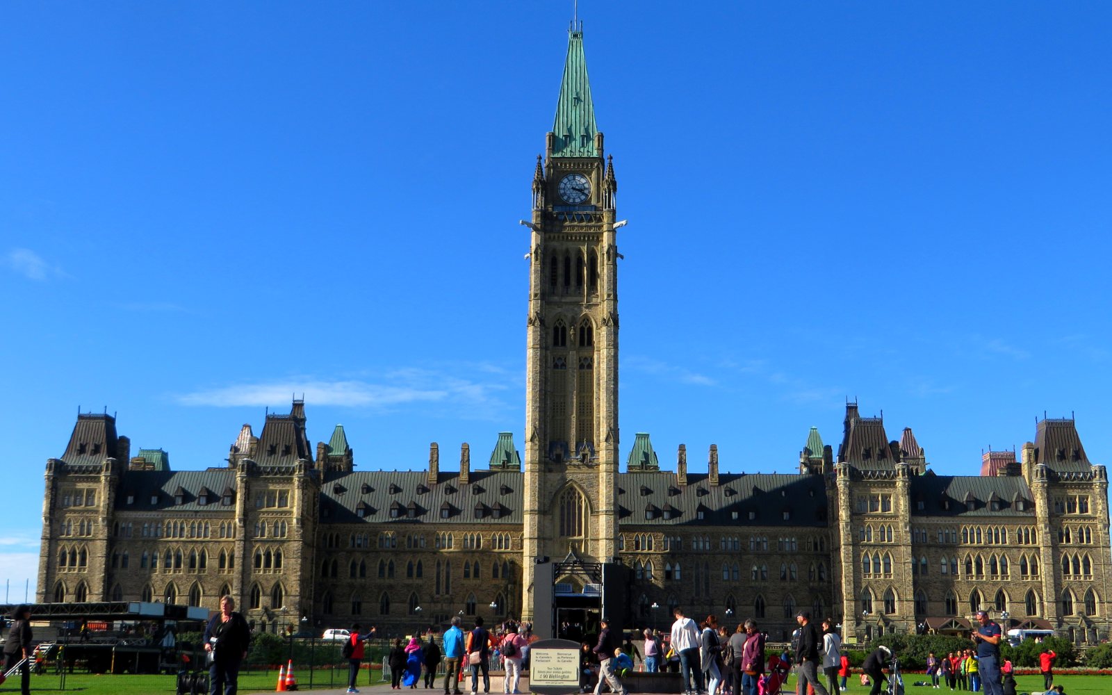 Government Funding for Canadian Startups: SR&ED, IRAP, BDC and More, Explained