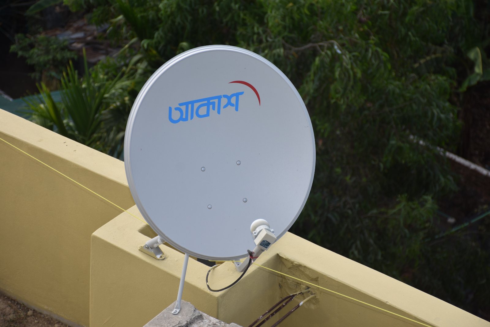 Satellite Internet and Rural Canada: Starlink, Telesat Lightspeed and the Real Costs